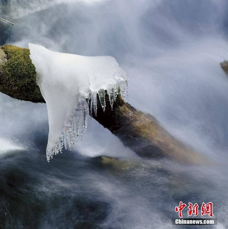 โลกแสนมหัศจรรย์ใน “จิ่วไจ้โกว”