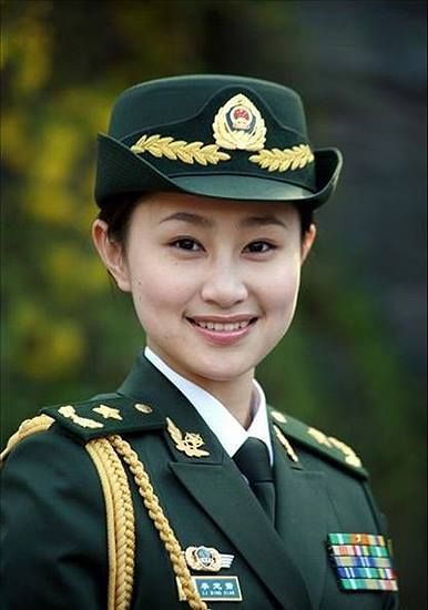 ดอกไม้เหล็ก! ทหารหญิงจีนสุดแกร่ง