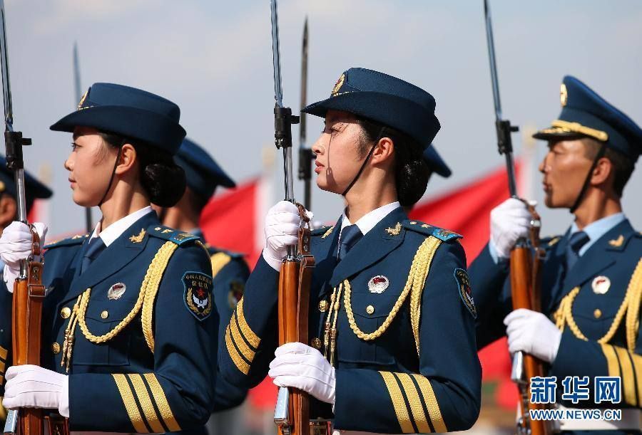 ดอกไม้เหล็ก! ทหารหญิงจีนสุดแกร่ง