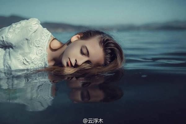 ทั้งสวยทั้งเก่ง! นักศึกษายูเครนพูดได้ 6 ภาษา เคยไปมา 25 ประเทศ
